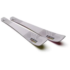 Front Page -Ski Equipment Store 9 111910 l41670300 02